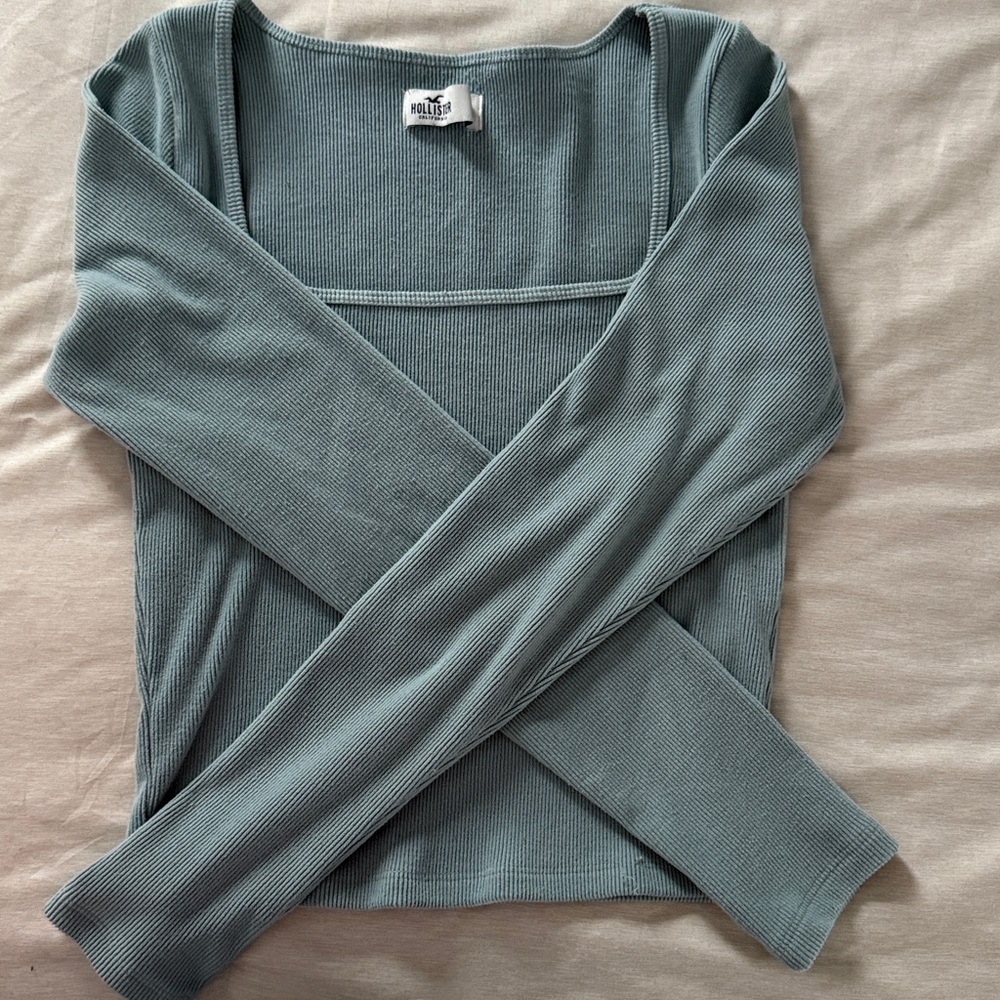 Hollister Ribbed Top in Light Green